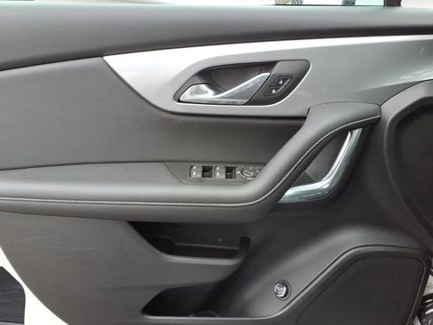 Certified 2024 Chevrolet Blazer LT w/ Convenience Package image 15