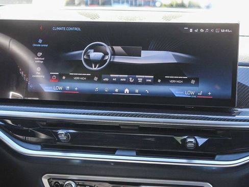 New 2026 BMW X5 M60i image 14