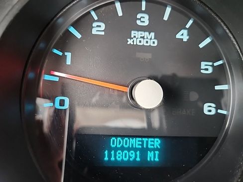 Used 2009 Chevrolet Silverado 1500 W/T AWD/4WD image 15