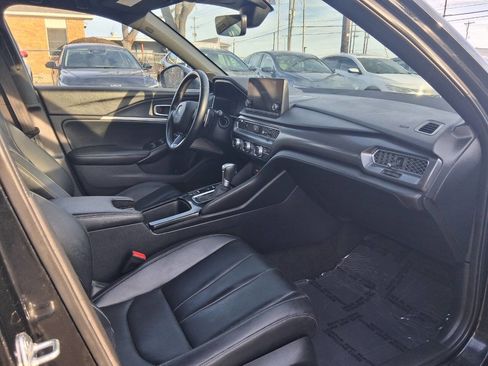 Used 2023 Acura Integra A-Spec image 14