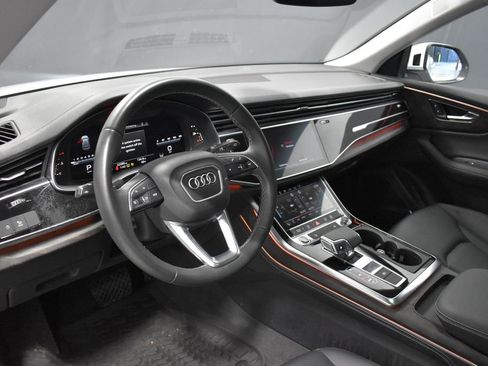 Used 2023 Audi Q8 Premium Plus w/ Premium Plus Package AWD/4WD image 4
