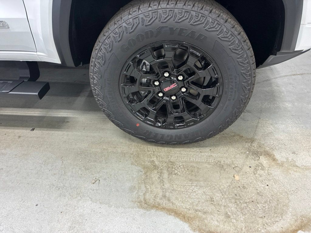 New 2026 GMC Canyon Elevation w/ Convenience Package AWD/4WD image 4