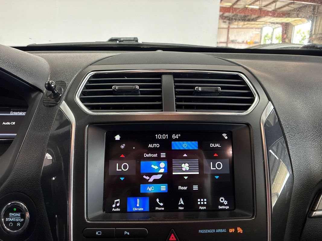 Used 2018 Ford Explorer Sport AWD/4WD image 15