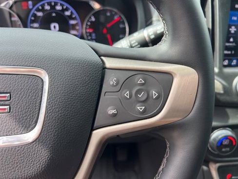 Used 2023 GMC Terrain Denali w/ Denali Premium Package AWD/4WD image 30