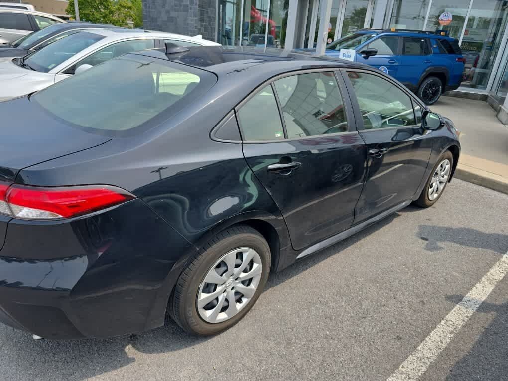 Used 2023 Toyota Corolla LE FWD image 9