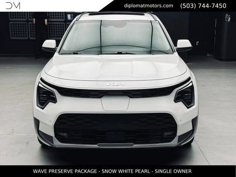 Used 2023 Kia Niro Wave w/ Wave Preserve Package FWD image 11