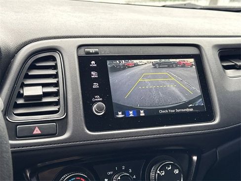 Used 2021 Honda HR-V Sport image 18