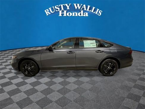 New 2025 Honda Accord SE image 6