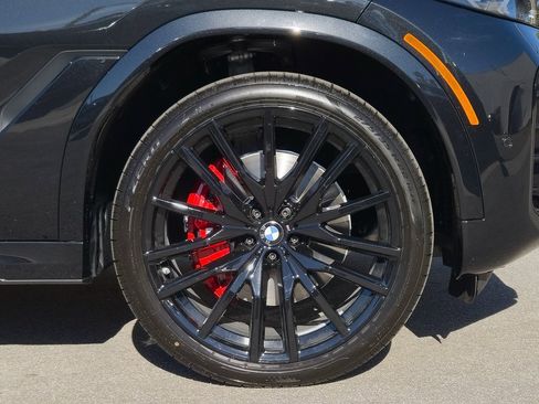 New 2026 BMW X6 xDrive40i w/ Executive Package image 9