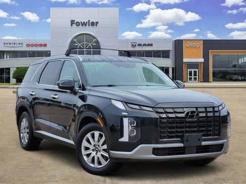 Used 2023 Hyundai Palisade SEL AWD/4WD image 1