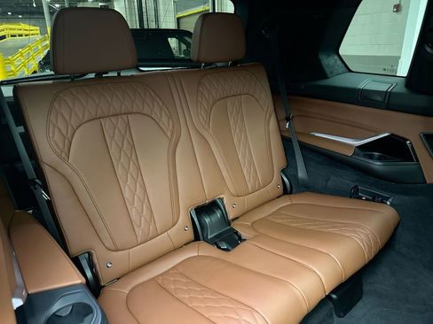 Used 2023 BMW X7 M60i w/ Executive Package image 8