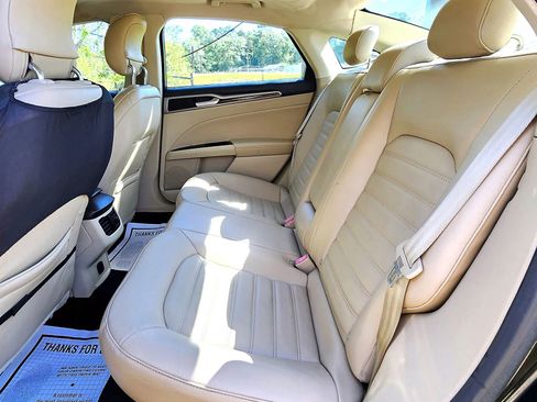 Used 2013 Ford Fusion SE image 15