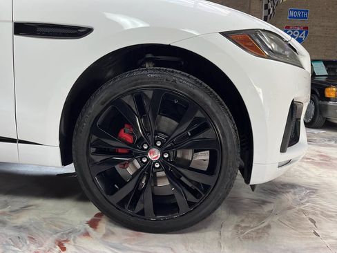 Used 2018 Jaguar F-PACE S AWD/4WD image 33