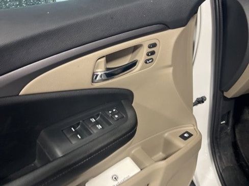 Used 2023 Honda Ridgeline RTL image 12