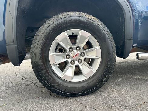 Used 2021 GMC Sierra 1500 SLE w/ Preferred Package image 18