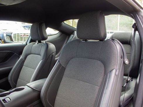 Used 2025 Ford Mustang GT RWD image 12