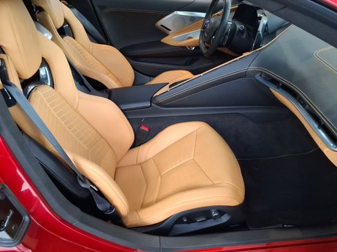 Used 2025 Chevrolet Corvette Stingray Premium Cpe w/ Z51 Performance Package RWD image 8