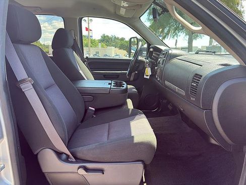 Used 2014 Chevrolet Silverado 2500 LT w/ Custom Sport Truck Package AWD/4WD image 18