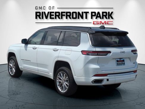 Used 2024 Jeep Grand Cherokee L Summit w/ Advanced Protech Group IV AWD/4WD image 5