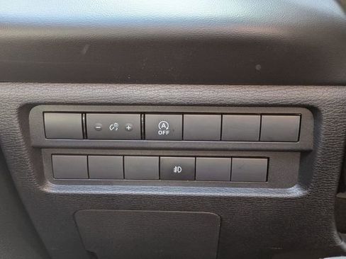 New 2026 Mitsubishi Outlander ES image 25