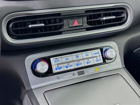 Used 2023 Hyundai Kona SEL image 24