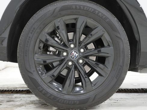 Used 2025 Buick Envista Sport Touring FWD image 9