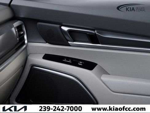 New 2025 Kia Telluride S image 25