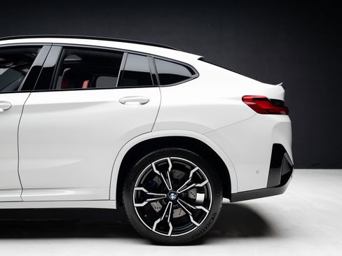 Used 2024 BMW X4 M AWD/4WD image 21
