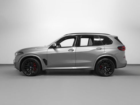 Used 2026 BMW X5 xDrive40i w/ M Sport Package AWD/4WD image 2