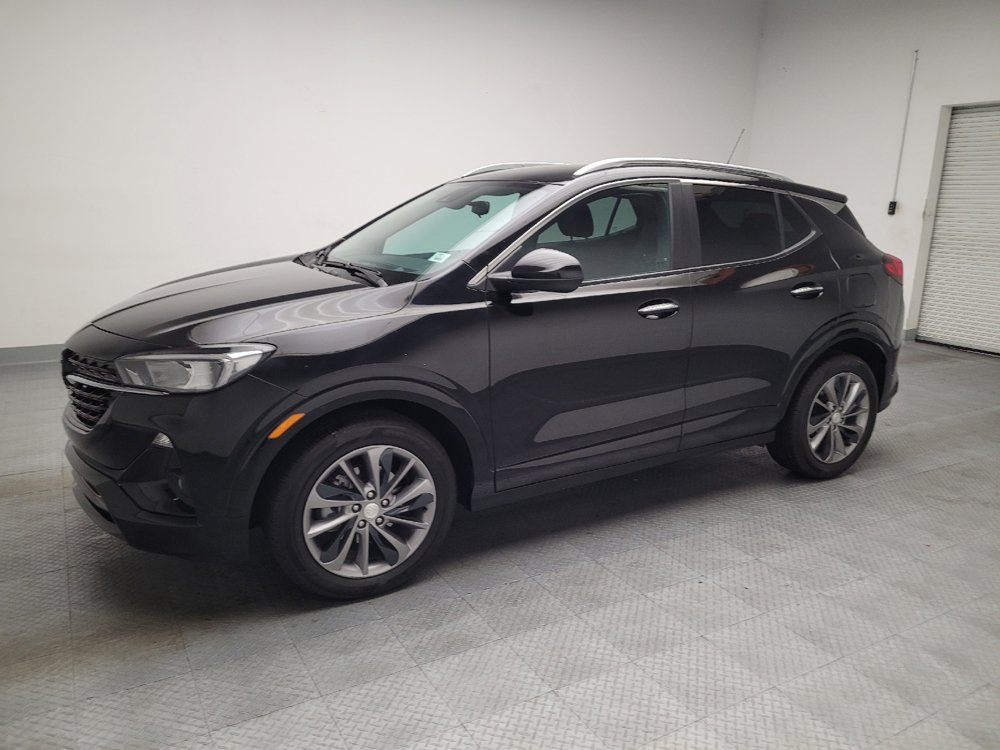 Used 2023 Buick Encore GX Select w/ Sport Touring Package FWD image 2
