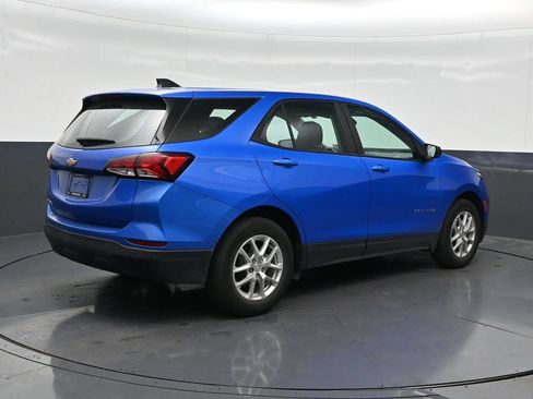 Used 2024 Chevrolet Equinox LS w/ Driver Confidence II Package FWD image 5