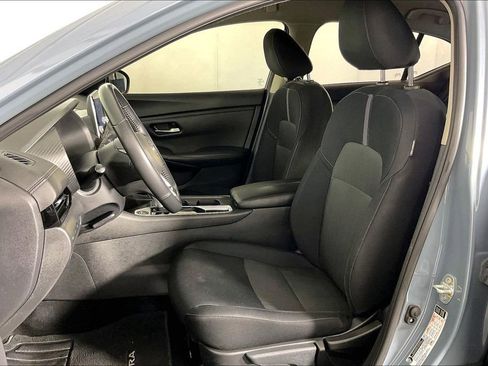 Used 2024 Nissan Sentra SV w/ All-Weather Package FWD image 33