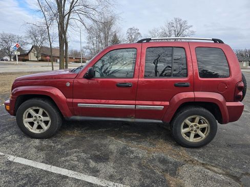 Used 2006 Jeep Liberty Limited image 3