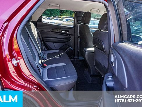 Used 2025 Chevrolet TrailBlazer LT FWD image 21