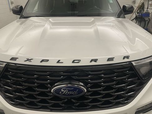 Used 2023 Ford Explorer ST-Line w/ Class IV Trailer Tow Package AWD/4WD image 26