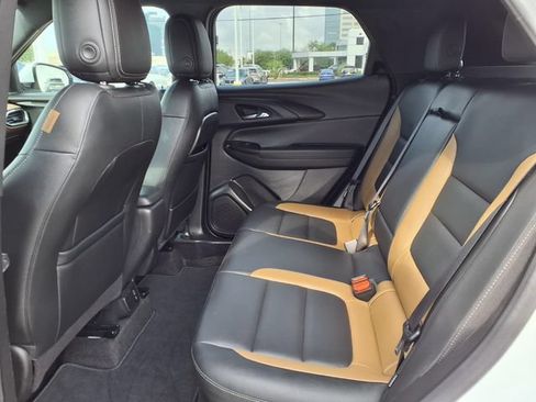 Used 2021 Chevrolet TrailBlazer ACTIV w/ Technology Package FWD image 5
