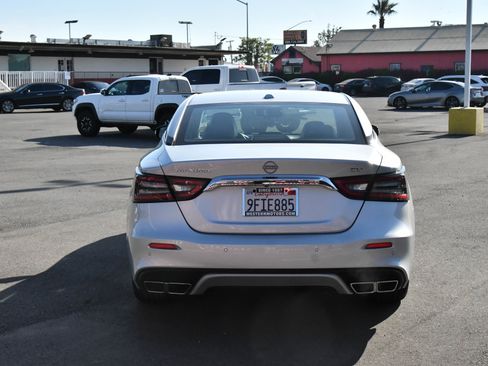 Used 2023 Nissan Maxima SV w/ Floor Mat Group FWD image 7