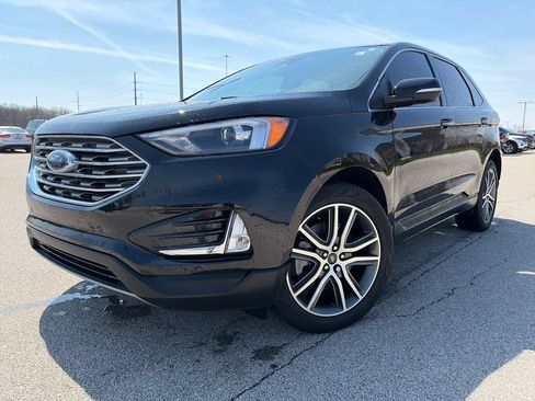 Used 2023 Ford Edge Titanium w/ Class II Trailer Tow Package AWD/4WD image 3