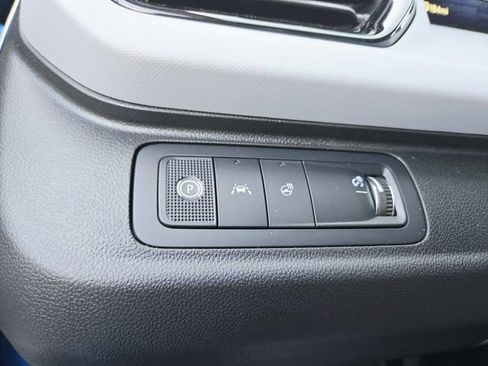 New 2027 Chevrolet Bolt LT w/ Comfort Package FWD image 22
