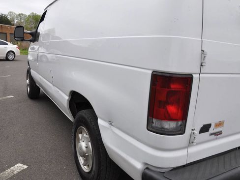 Used 2012 Ford E-250 and Econoline 250 w/ Commercial Cargo Van Pkg image 11