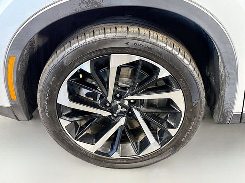 Used 2022 Mitsubishi Outlander SEL Black Edition image 38