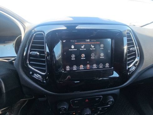 Used 2021 Jeep Compass Latitude AWD/4WD image 16