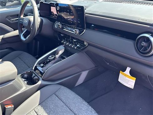 New 2025 Chevrolet Colorado Z71 w/ Technology Package image 18