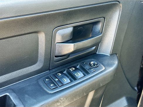 Used 2018 RAM 1500 Express image 19