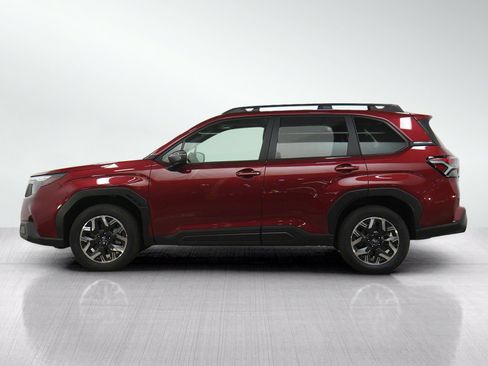 Used 2025 Subaru Forester Premium AWD/4WD image 2