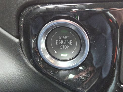 New 2026 GMC Sierra 3500 SLE w/ SLE Convenience Package image 7