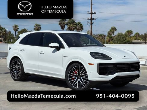 Used 2025 Porsche Cayenne Turbo w/ Premium Package Plus AWD/4WD image 1