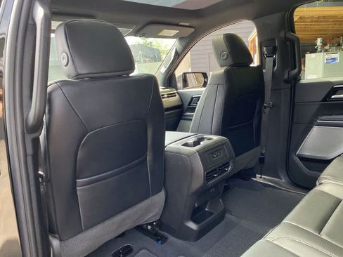 Used 2025 GMC Sierra EV Denali AWD/4WD image 15