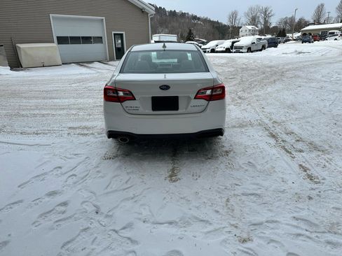 Used 2019 Subaru Legacy 2.5i Premium image 5