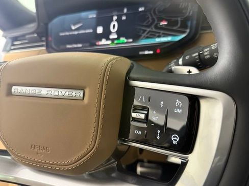 New 2026 Land Rover Range Rover SE image 19